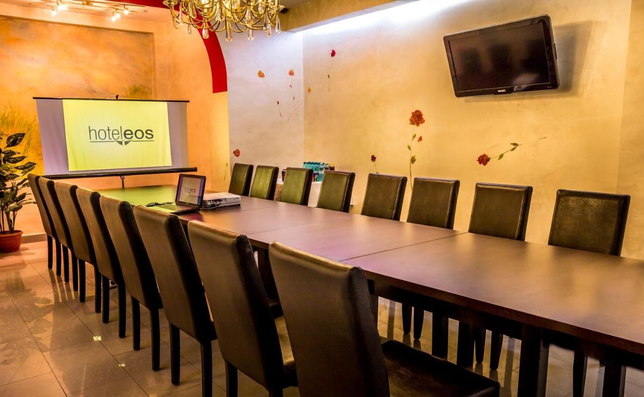 Отель Hotel EOS Бухарест-31