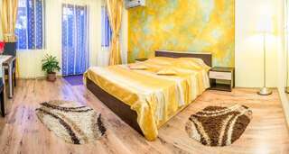 Отель Hotel EOS Бухарест Улучшенный двухместный номер с 1 кроватью-6