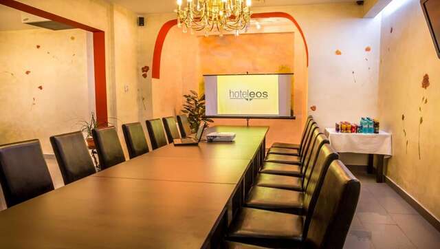 Отель Hotel EOS Бухарест-31